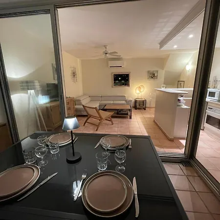 60m2 Piscine Au Coeur De Saint-Tropez